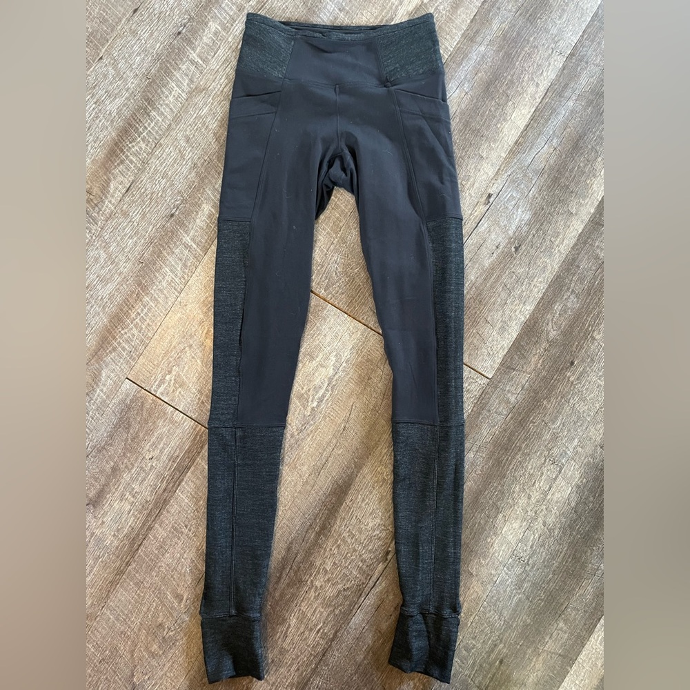 Prana Leggings with Stirrups Black/Charcoal XS EUC